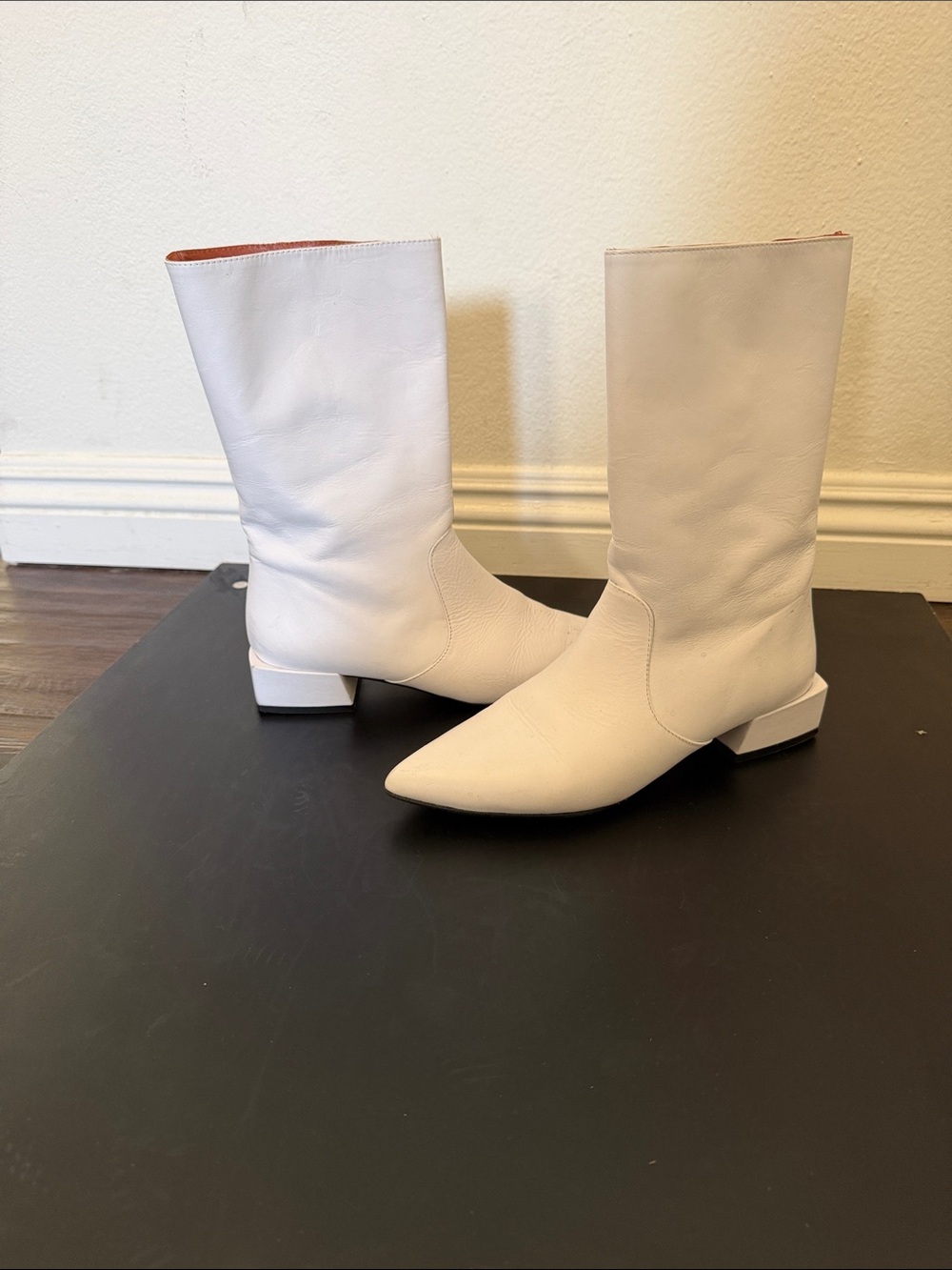 L'INTERVALLE White Pointed-Toe Mid-Calf Lace-Up Boots